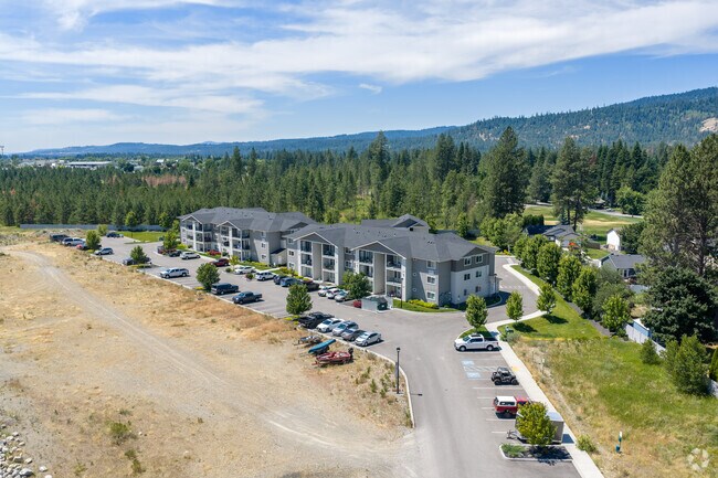 Foto aérea - Silverado Apartments