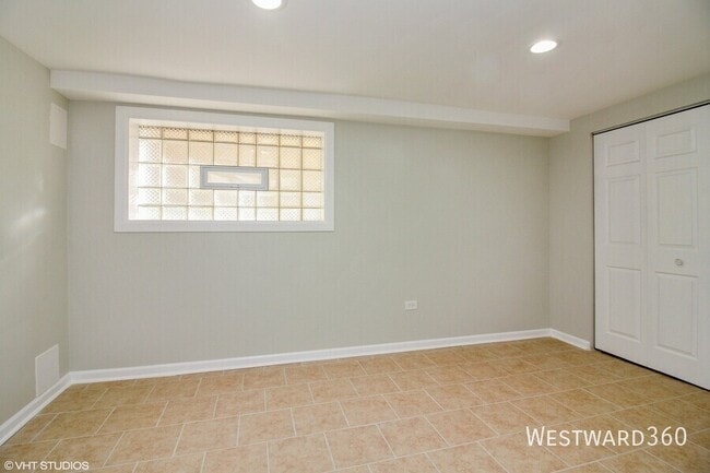 Foto del edificio - 4343 W Drummond Pl