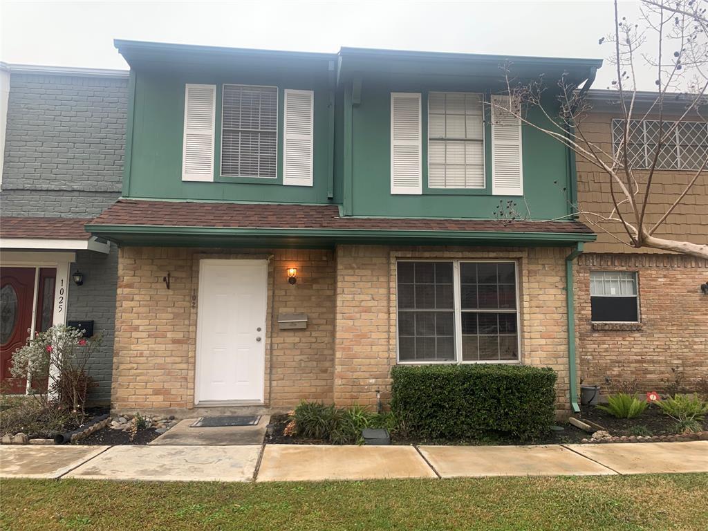 Foto principal - 1023 Willow Oaks Cir