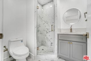 Building Photo - 2057 1/2 South Garth Avenue, Los Angeles, CA 90034 - 4 BR 4 BA house