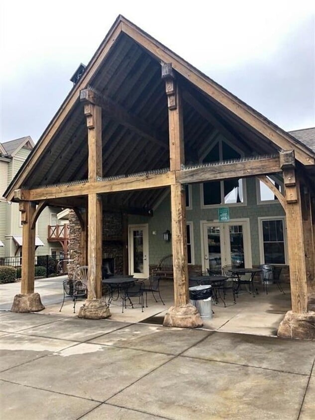 Foto del edificio - Crawford Falls, 1004