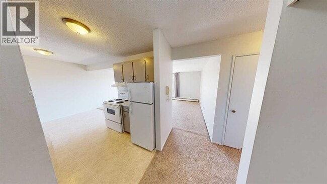 Building Photo - 10505-10103 103 St