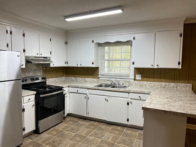 Building Photo - 3605 Ainsley Cir