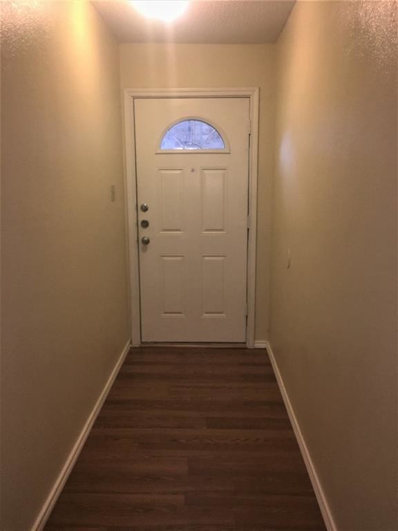 Building Photo - 1105 Wildwood Dr
