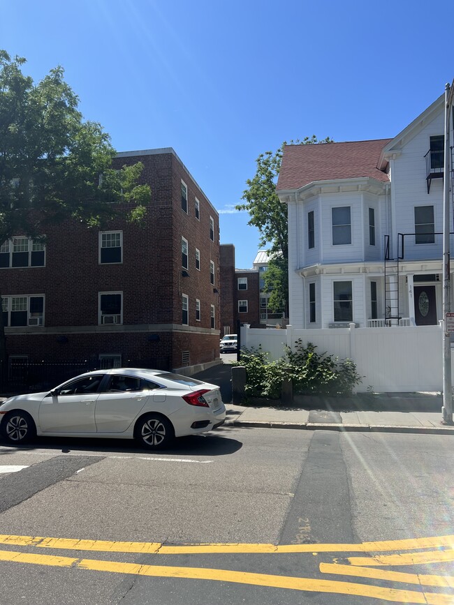 Building Photo - 145 Prospect St