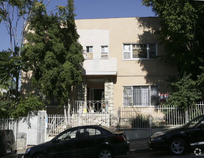 Building Photo - 1811 Ivar Ave