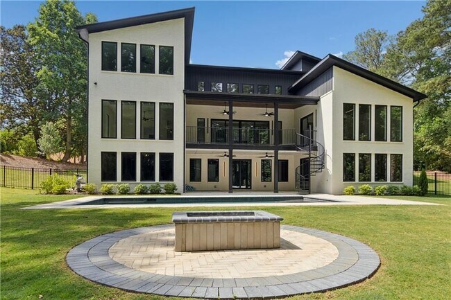 Foto del edificio - 1000 Clementstone Dr NE