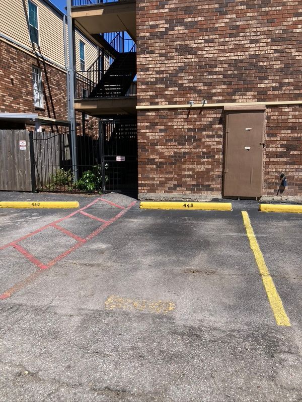 Foto del edificio - 3320 N Arnoult Rd