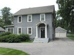 Foto principal - 889 Main St