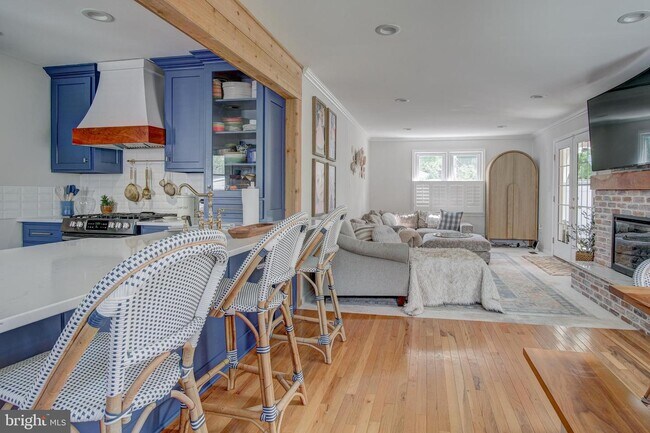 Foto del edificio - 4028 Maple St