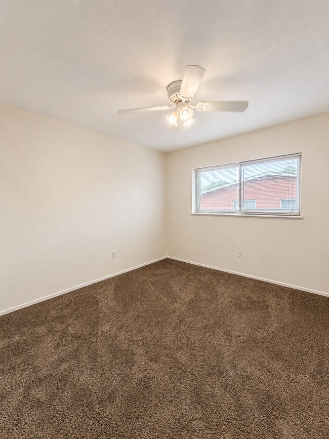 Building Photo - 2601 Tyrell Dr