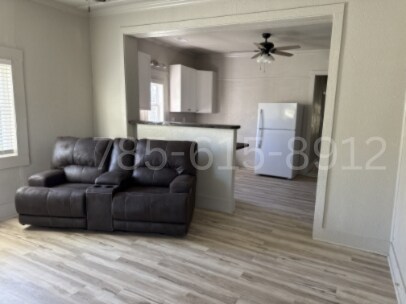 Foto del edificio - 836 E 10th St