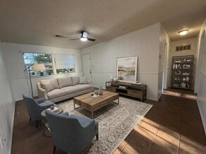 Building Photo - 1317 McGregor Dr
