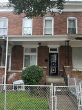 Building Photo - 1131 Ashburton St