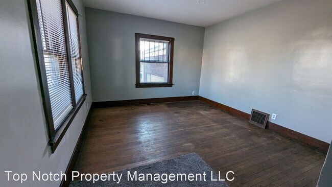 Building Photo - 2 br, 1 bath House - 614 Taylor St