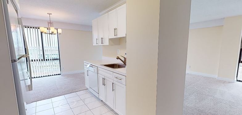 Photo - Regency Plaza Apartments