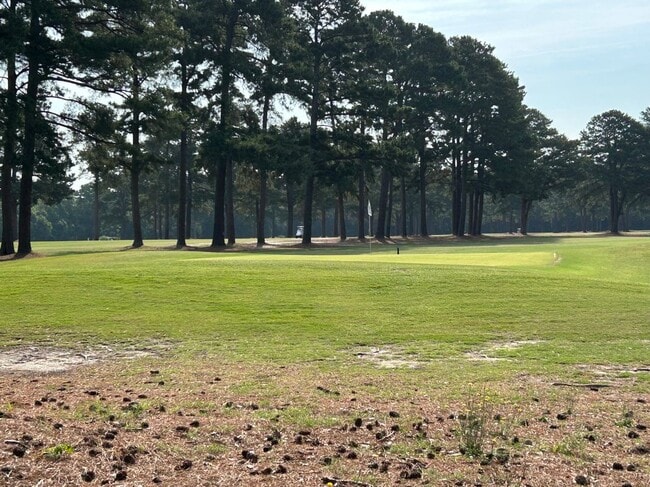 Building Photo - 358 Country Club Rd