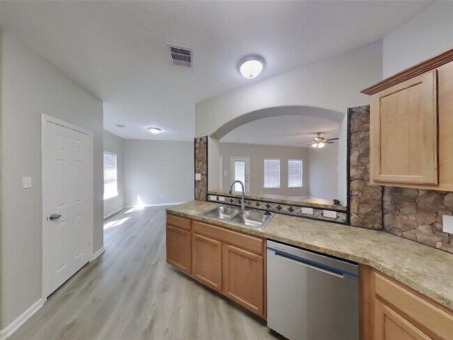 Foto del edificio - 5703 Straight Way