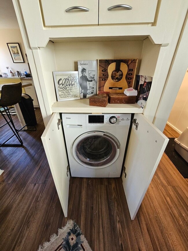 Building Photo - 29 Forest St