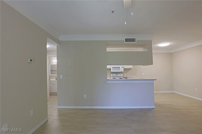 Building Photo - 11521 Villa Grand