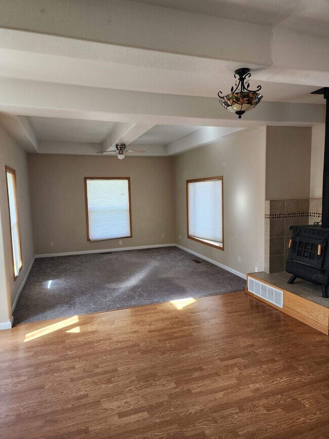 Foto del edificio - 7157 Oak St