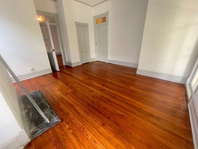 Foto del edificio - 406 E Duffy St
