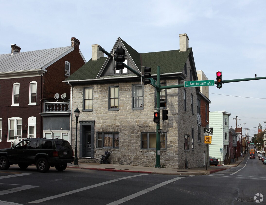 Foto del edificio - 72-74 E Antietam St