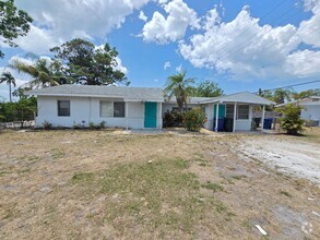 Building Photo - 6328 Brentwood Ave