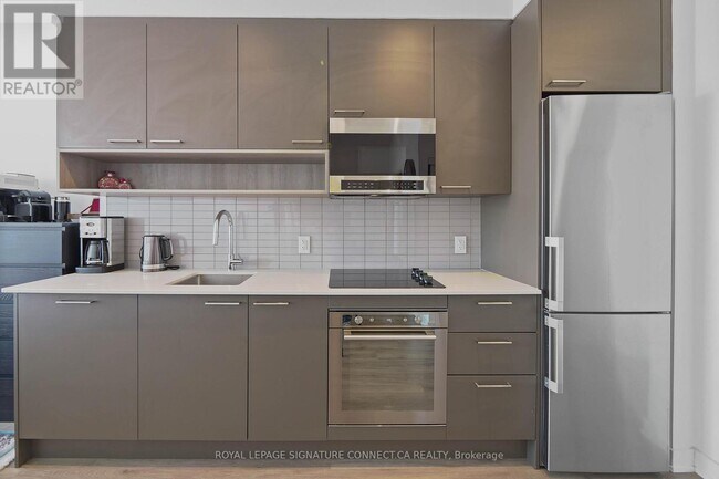 Building Photo - 3005 Pine Glen Rd