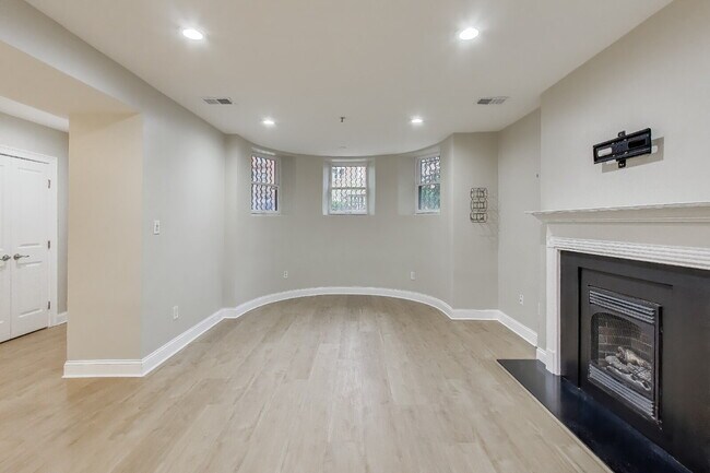 Foto del edificio - 1306 Rhode Island Ave NW