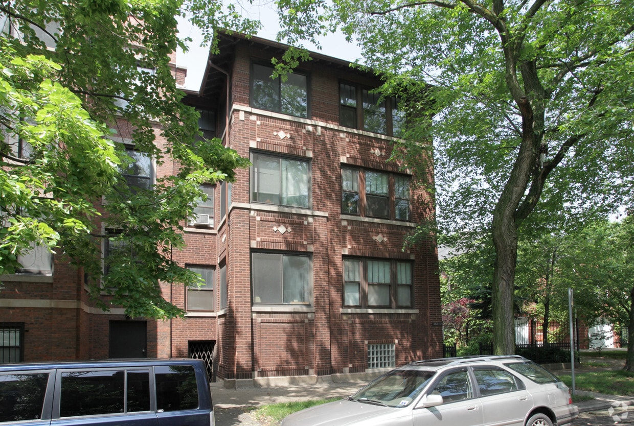 Building Photo - 5430-5432 S Harper Ave