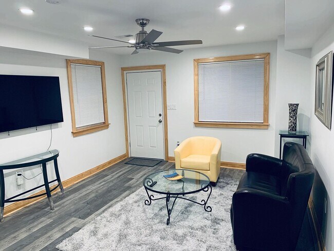 living room - 1110 16th St NE