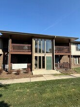 Building Photo - 803 Brook Dr