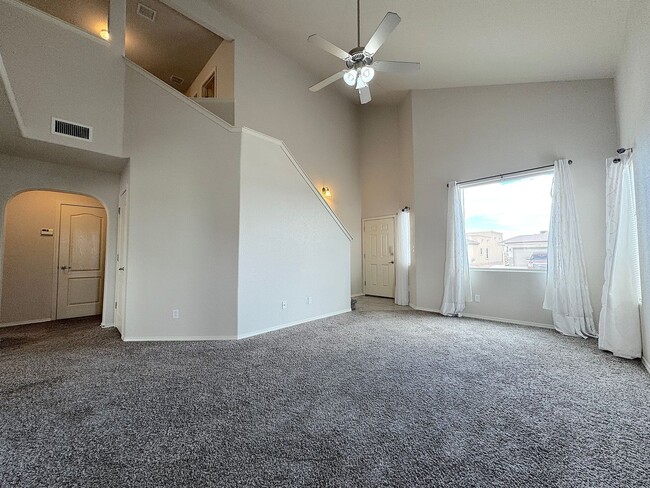 Building Photo - Northeast El Paso 4 Bed Refrig A/C with Bo...