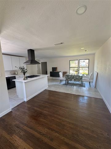 Building Photo - 2622 Wynnewood Dr