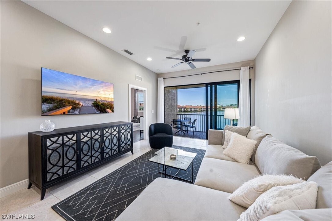 15130 Palmer Lake Cir Unit 204, Naples, FL 34109 Condo for Rent in Naples, FL