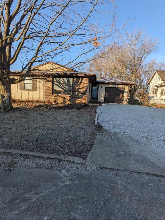 Building Photo - 287 S Liberty St