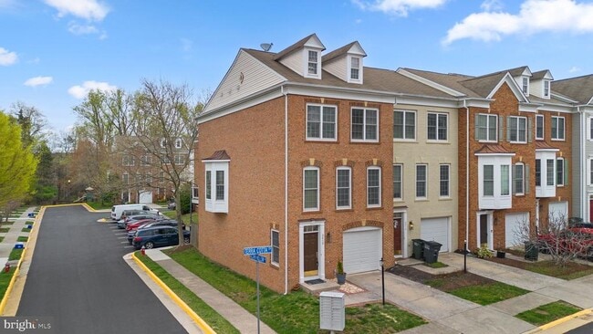 Building Photo - 2418 Terra Cotta Cir