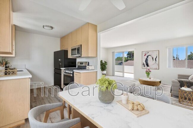 Foto del edificio - 375 Woodland Pl