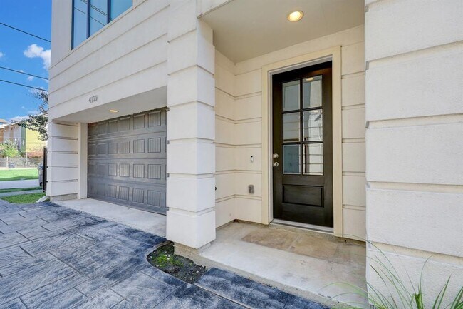 Building Photo - 4109 Eigel St