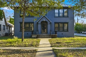 Building Photo - 438 W Kings Hwy