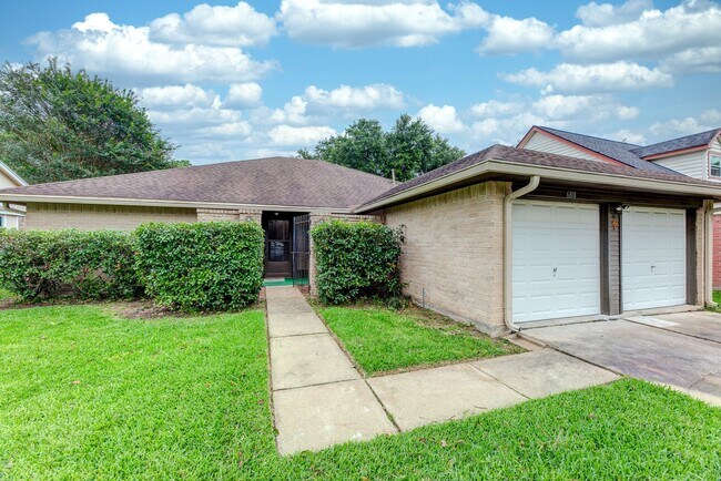 Foto del edificio - 6818 Brockington Dr