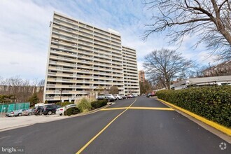 Building Photo - 6101 Edsall Rd