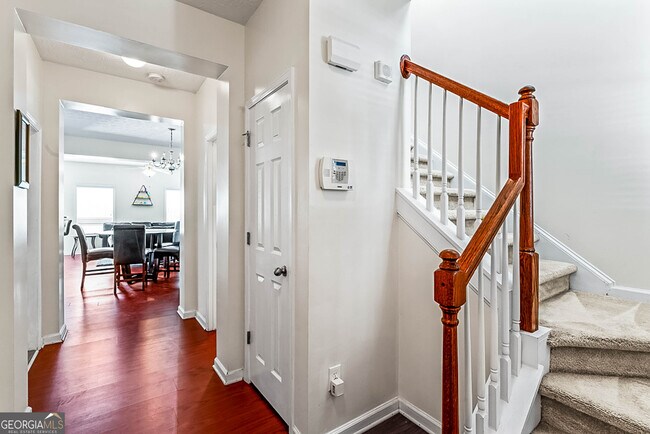 Foto del edificio - 2555 Flat Shoals Rd