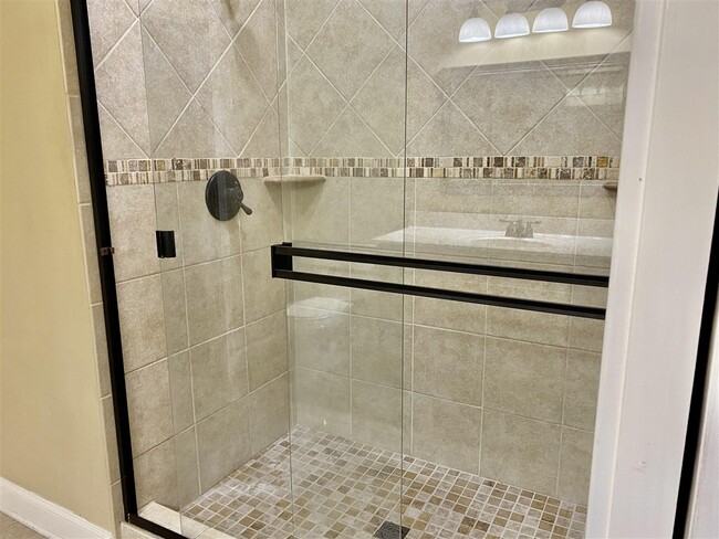 Foto del edificio - 550 Traditions Blvd