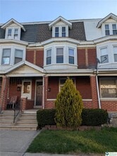 Building Photo - 1111 Fullerton Ave