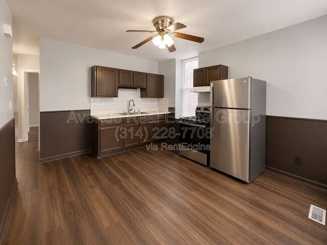Building Photo - 3208 Osceola St