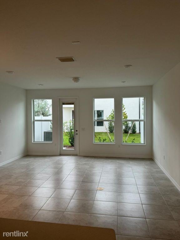 Building Photo - 3 br, 2.5 bath House - 6073 Carre Way