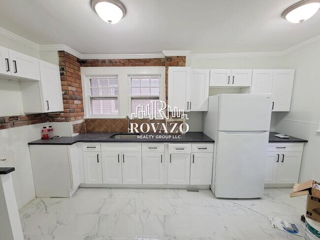 Foto del edificio - 143 Bailey Ave