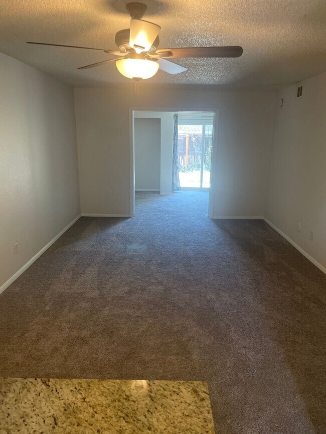 Building Photo - 3 Bedroom Apartment In Virginia Vale Neighborhood! **Special**